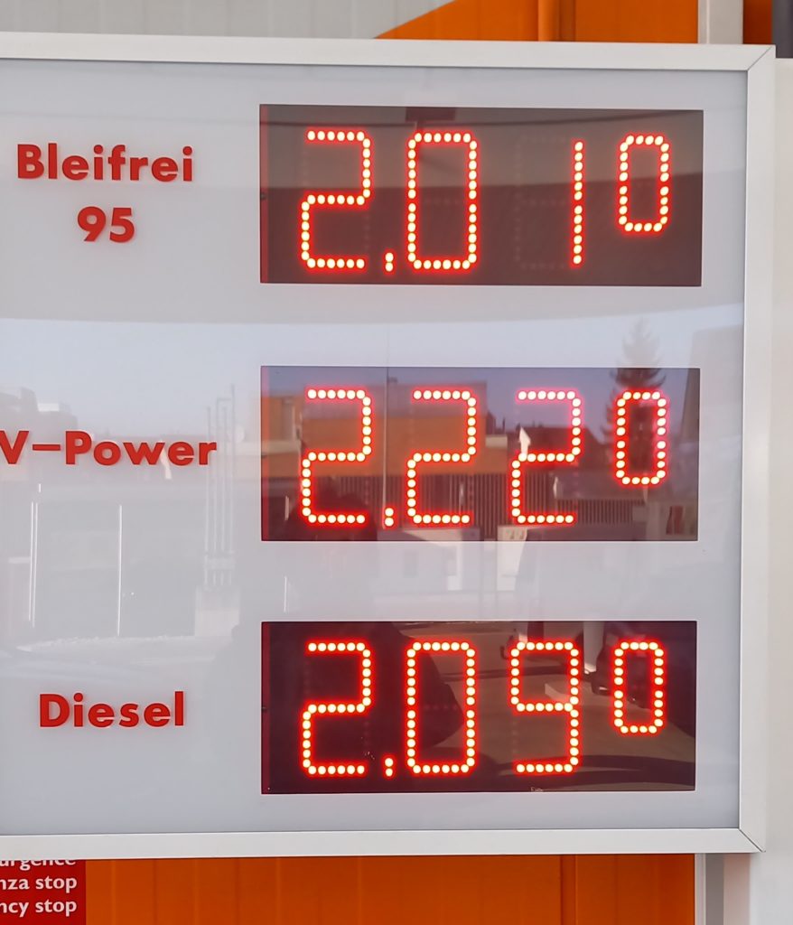 ガソリン価格上昇中