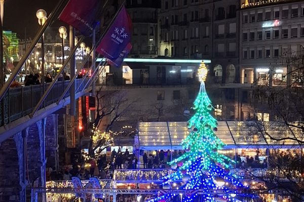 スイスのクリスマスマーケット（フランス語圏）